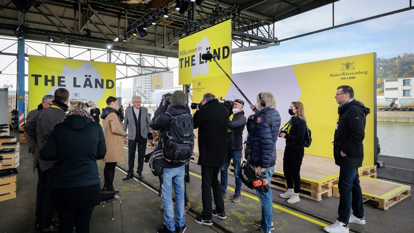 02 Milla The Land 0089 Pm