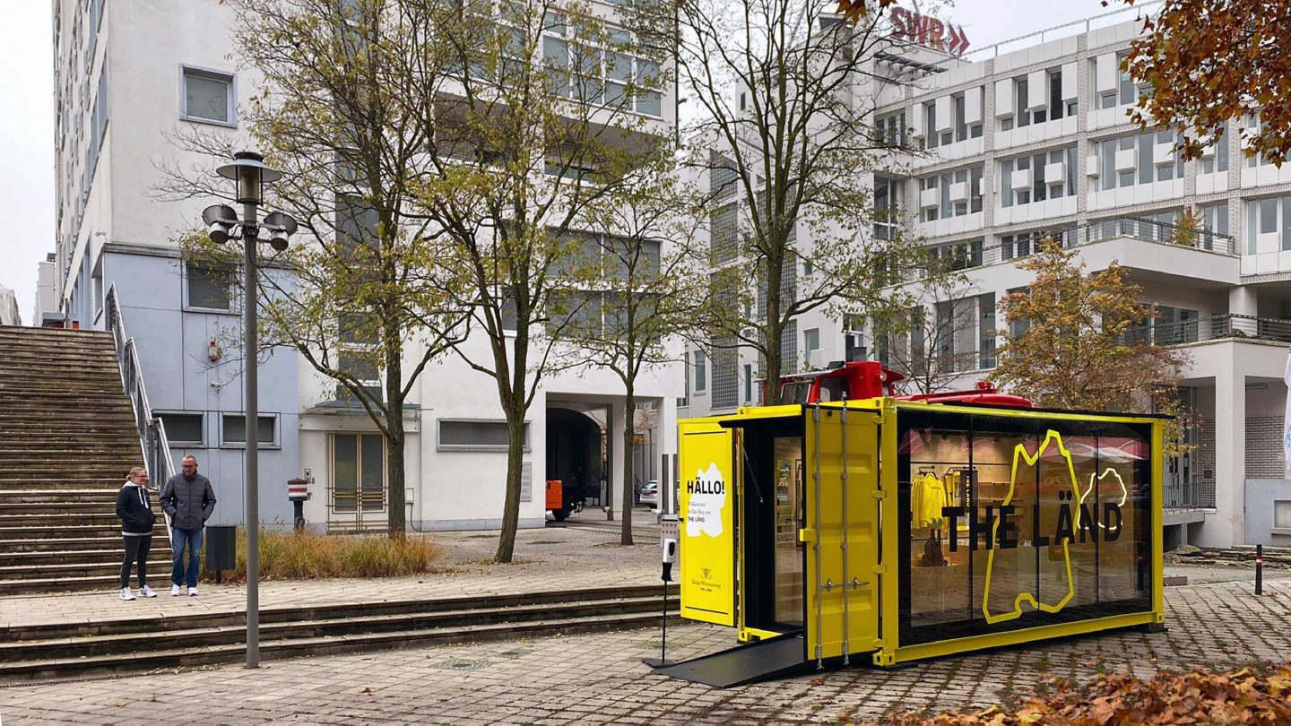 Bw Dk Container Roadshow Mannheim Mit Laub Rhe