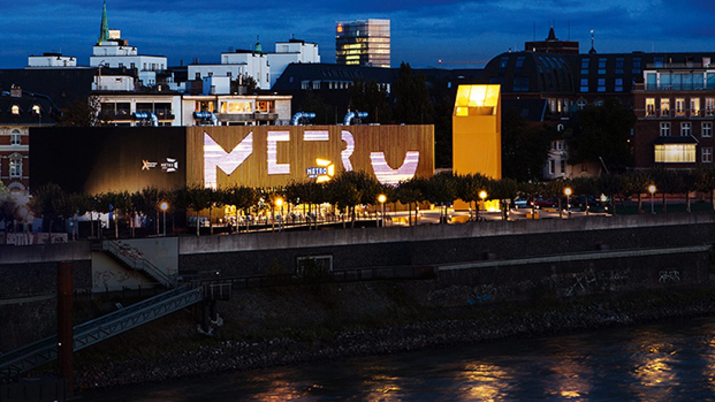 Metro 17 98432 01jpg