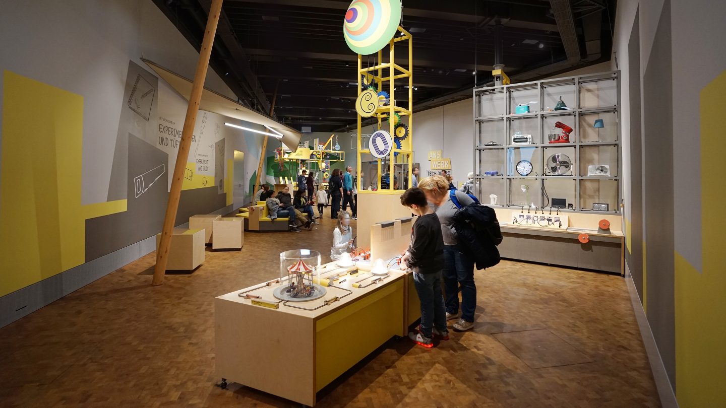 30 Milla Experimenta Science Center Pm